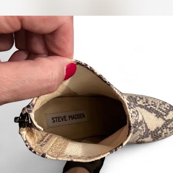 Steve Madden Beige and Black Snakeskin Booties - Picture 5 of 7